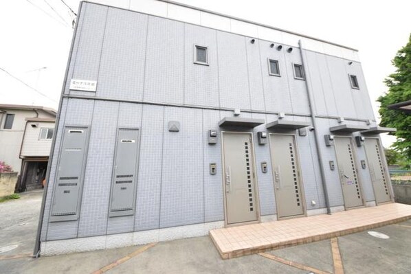 ミーナス片倉の物件外観写真